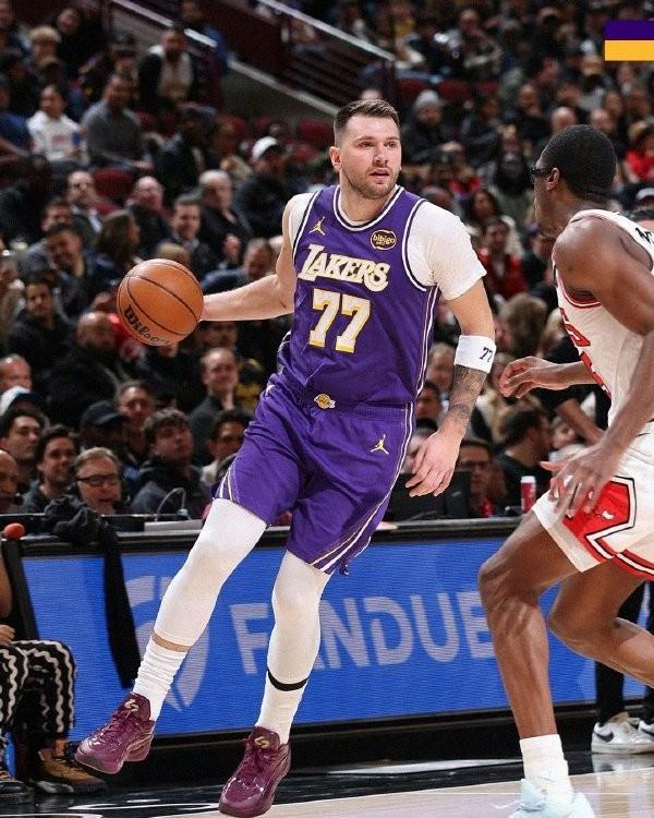 华体会-进攻大核，东契奇25中15爆砍46分7板11助，三分14中8罚球12中8